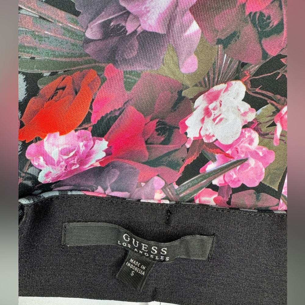 Guess Pencil Skirt - Picture 4 of 4